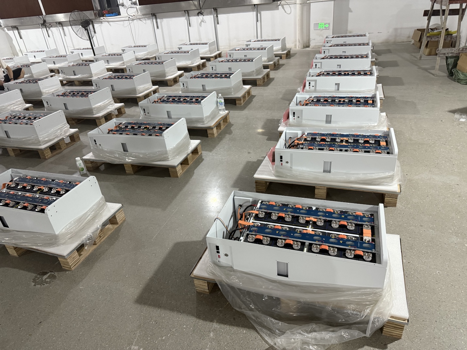 Energy storage battery systems during batch assembly